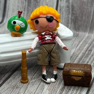 Lalaloopsy Patch Treasurechest mini doll with accessories